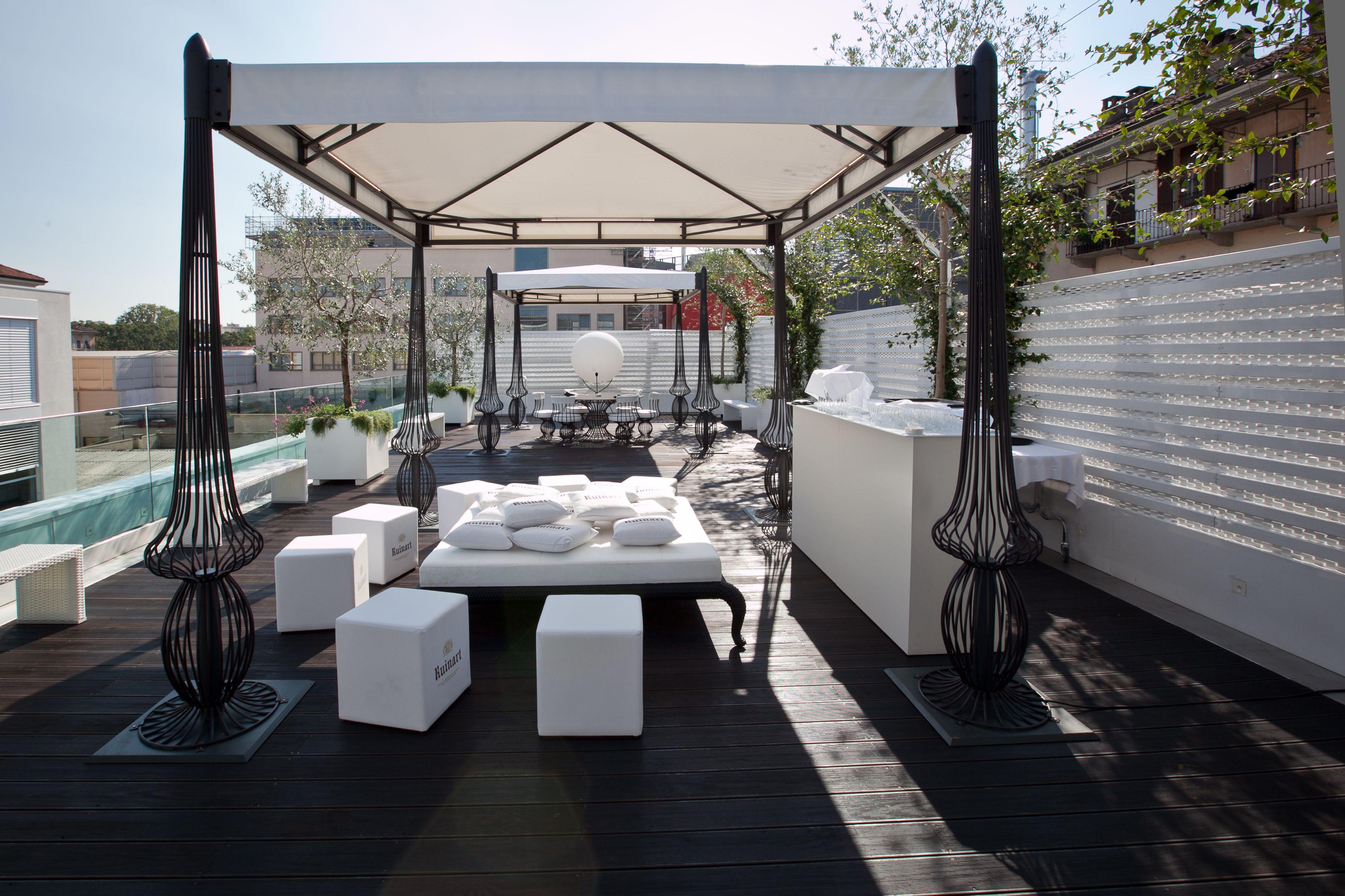Magna Pars l'Hotel à Parfum Milano Esterno foto The rooftop terrace