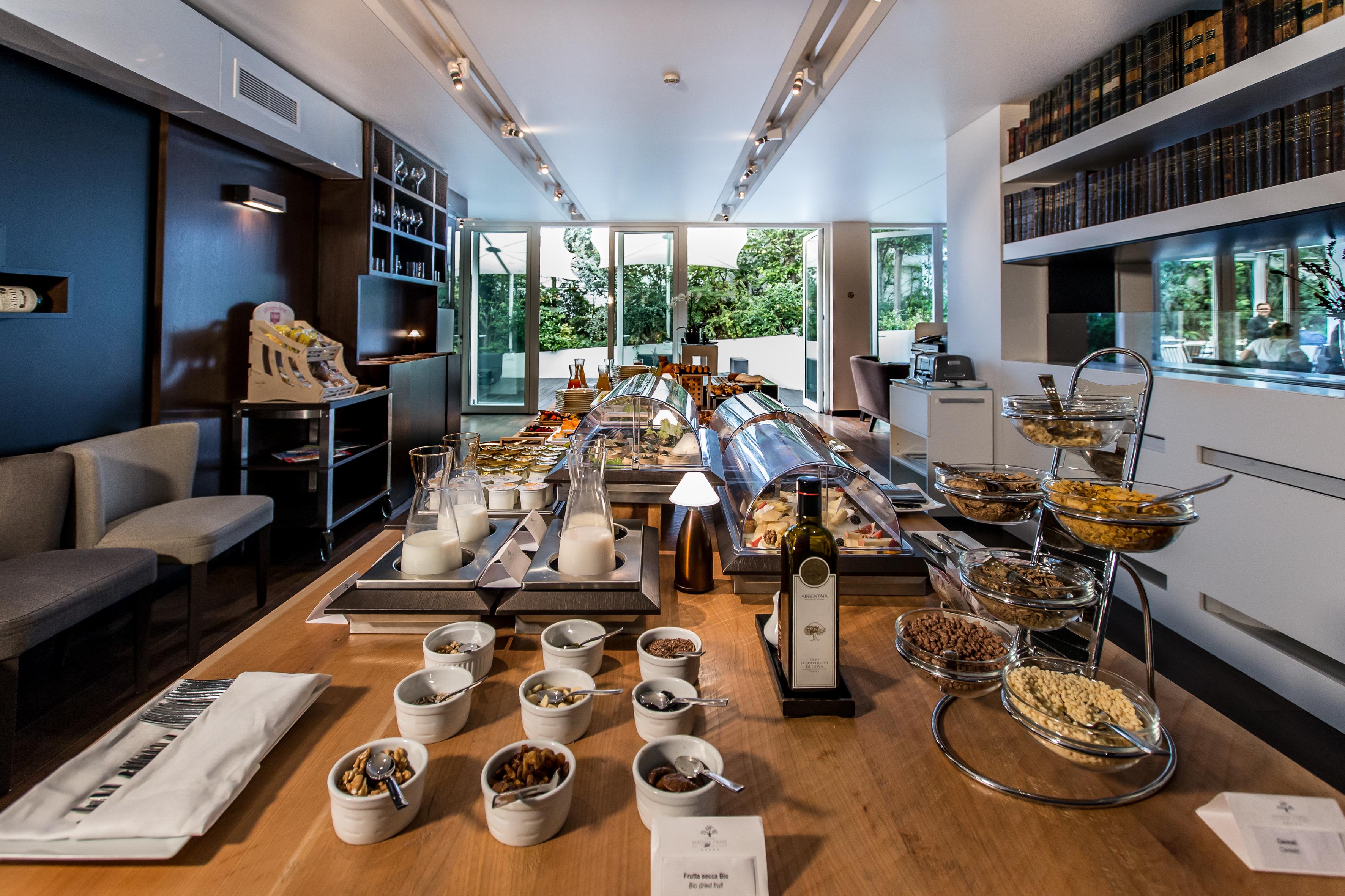 Magna Pars l'Hotel à Parfum Milano Esterno foto The tea tasting room at the German Tea Museum
